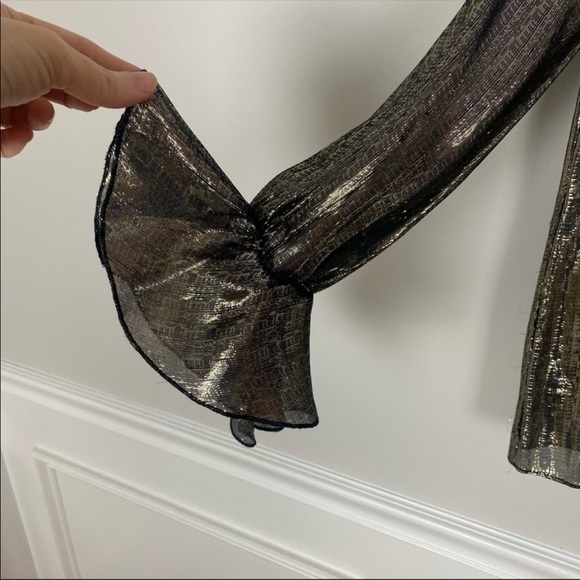 Alice & Olivia gold ruffle top - Picture 5 of 5